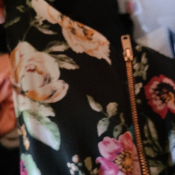 Xhiliration XS/TP  Romper floral mesh waiste - Picture 8 of 8